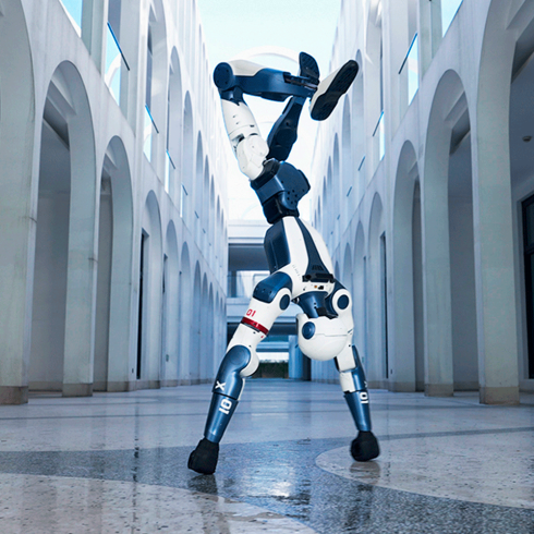 Универсальный робот-гуманоид Unitree Robotics R1 Edu фото 4